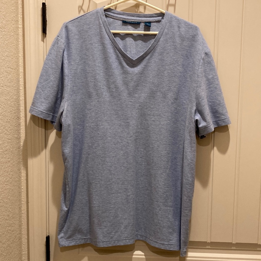 Perry Ellis Blue V-Neck T-shirt Men’s Size XL Short Sleeves Logo on Bottom Side